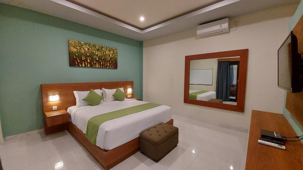 The New Moon Seminyak Exterior foto