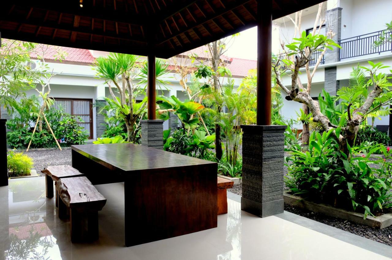 The New Moon Seminyak Exterior foto