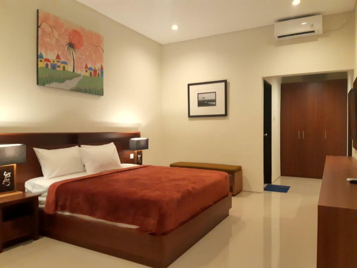 The New Moon Seminyak Exterior foto